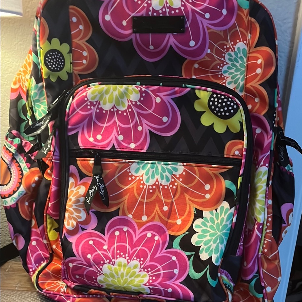 Vera Bradley Pink and Orange Backpack with Vibrant Floral Design - Picture 2 of 7